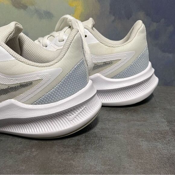 Nike Downshifter 10 CI9984-100 Women's White/Metallic Silver Running Shoe Size 7 - Picture 9 of 16